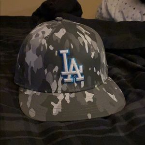 NWOT New Era LA Dodgers cap.. 7 1/8...grey camo